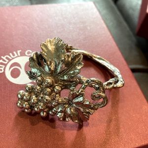 Set of 8 Arthur Court napkin rings